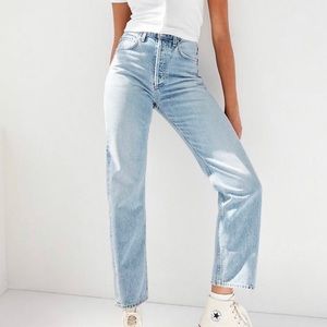 Agolde from Free People high rise light wash 90s jean. Size 26.
